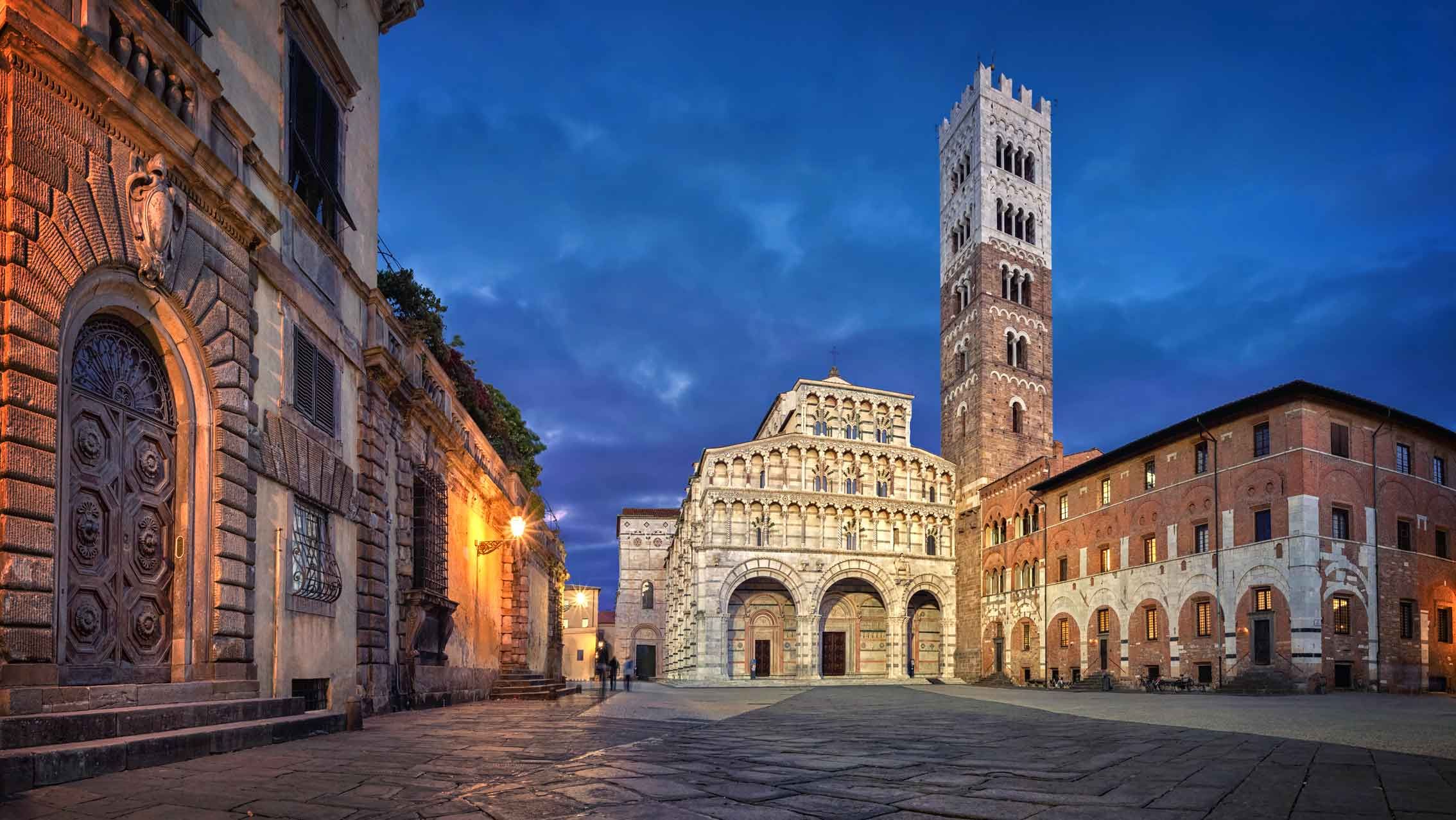piazza-san-martino-and-lucca-cathedral